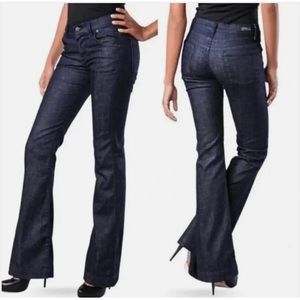 Citizens of Humanity low rise wide leg in dark wash. Sz 26